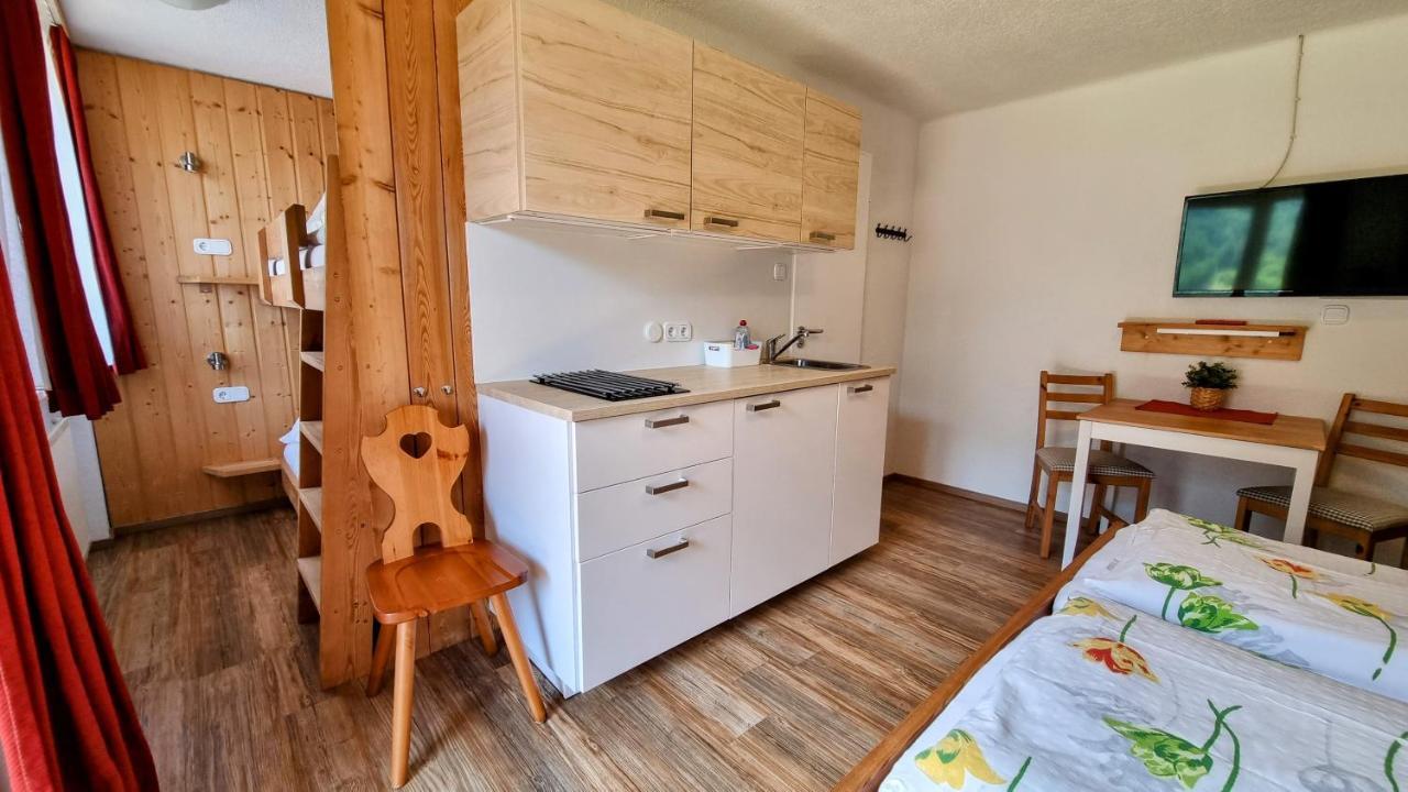 Gästehaus Landhaus Tyrol Gries im Sellrain Exterior foto