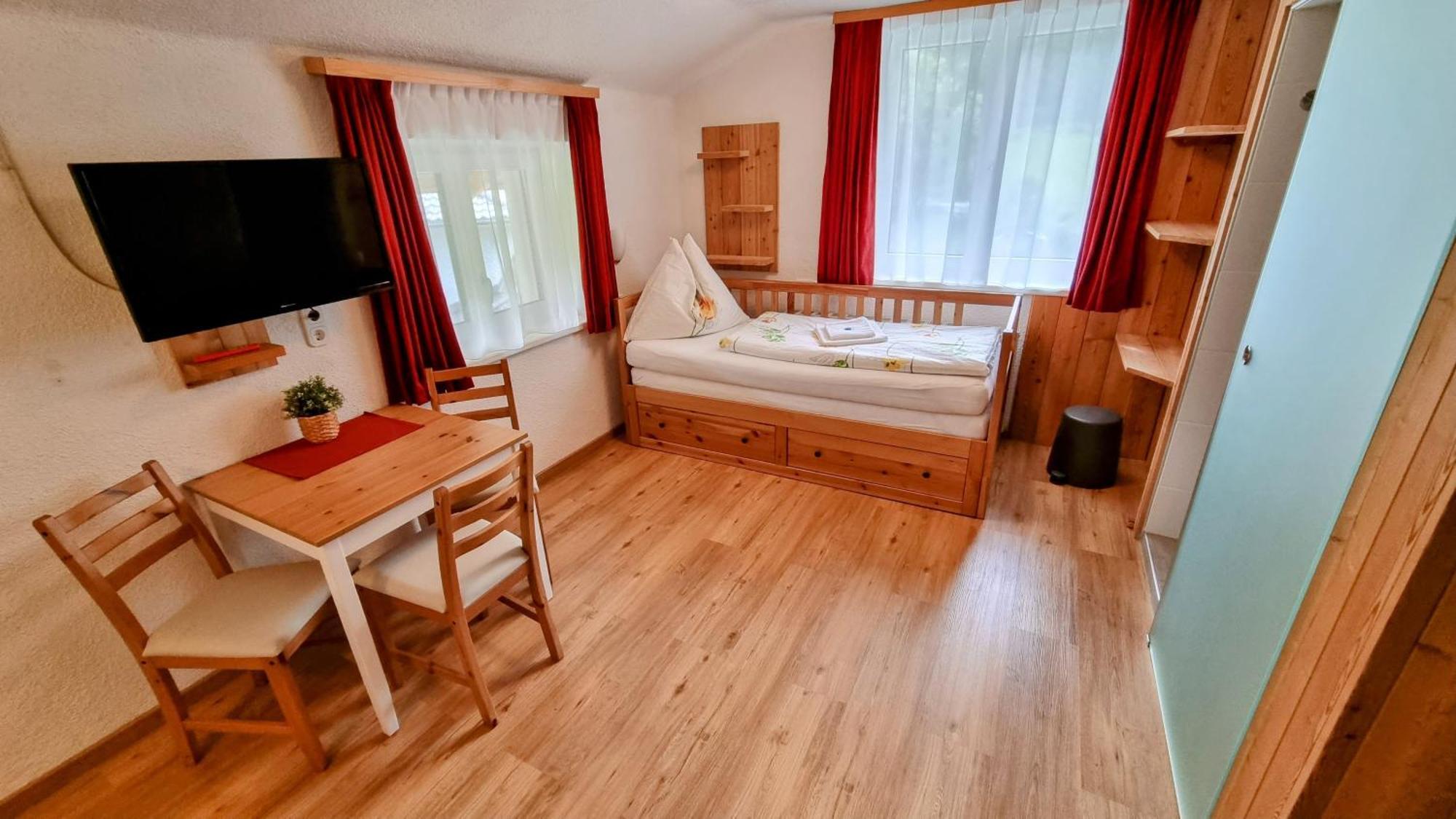 Gästehaus Landhaus Tyrol Gries im Sellrain Exterior foto