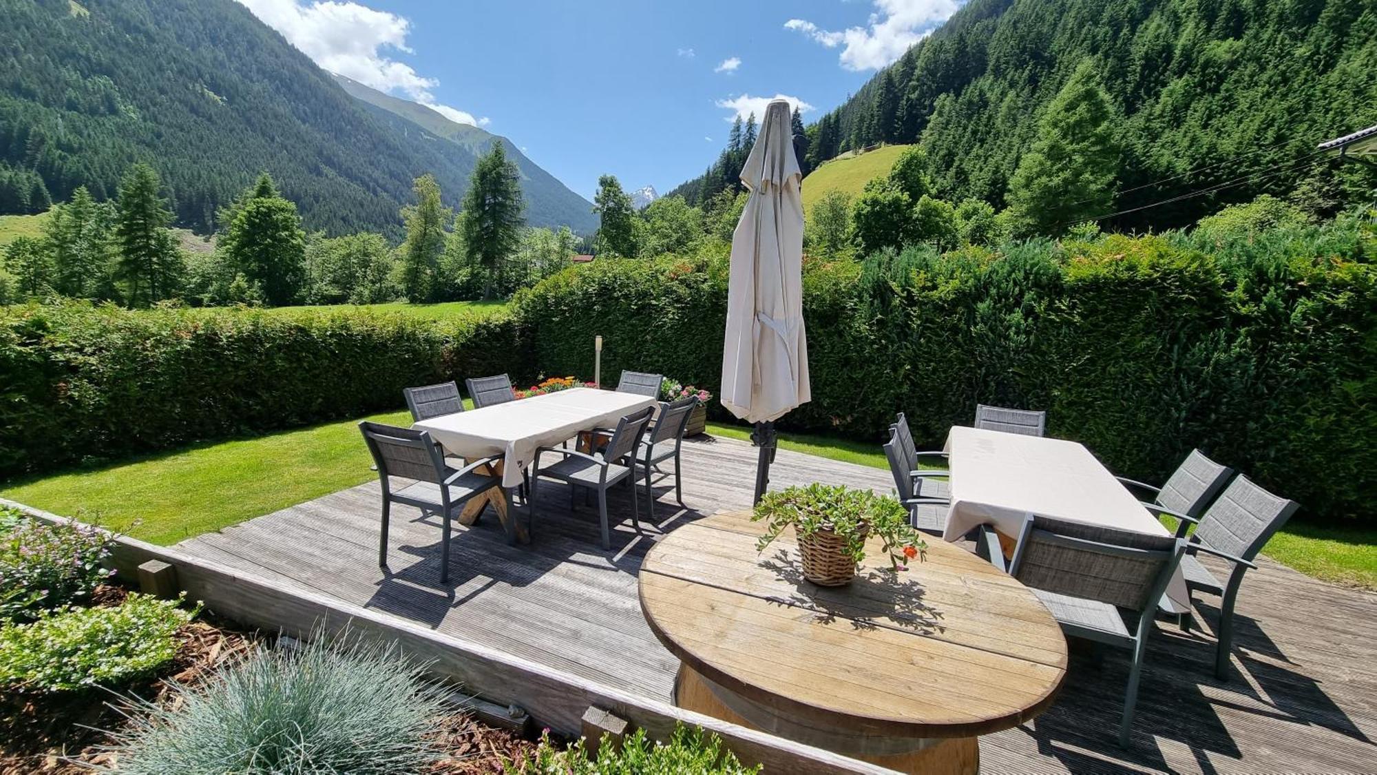 Gästehaus Landhaus Tyrol Gries im Sellrain Exterior foto