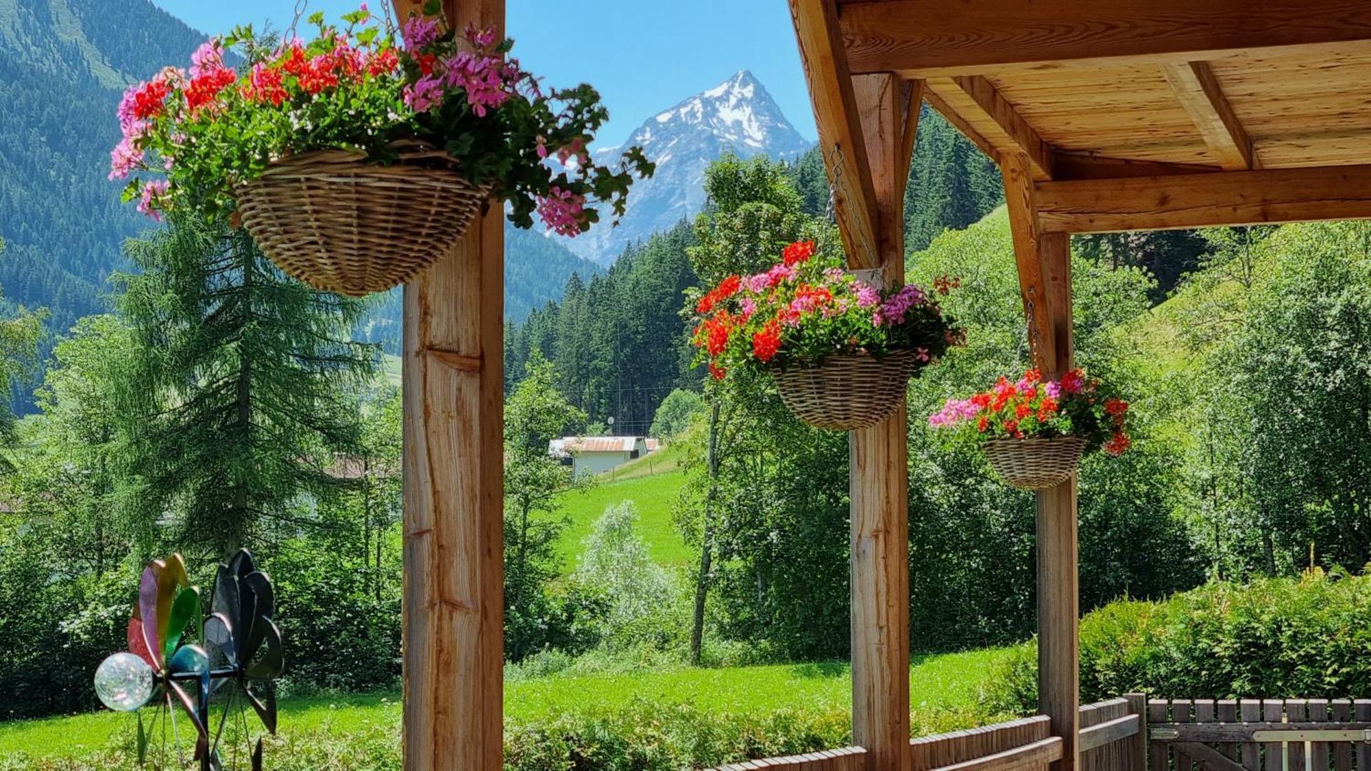 Gästehaus Landhaus Tyrol Gries im Sellrain Exterior foto